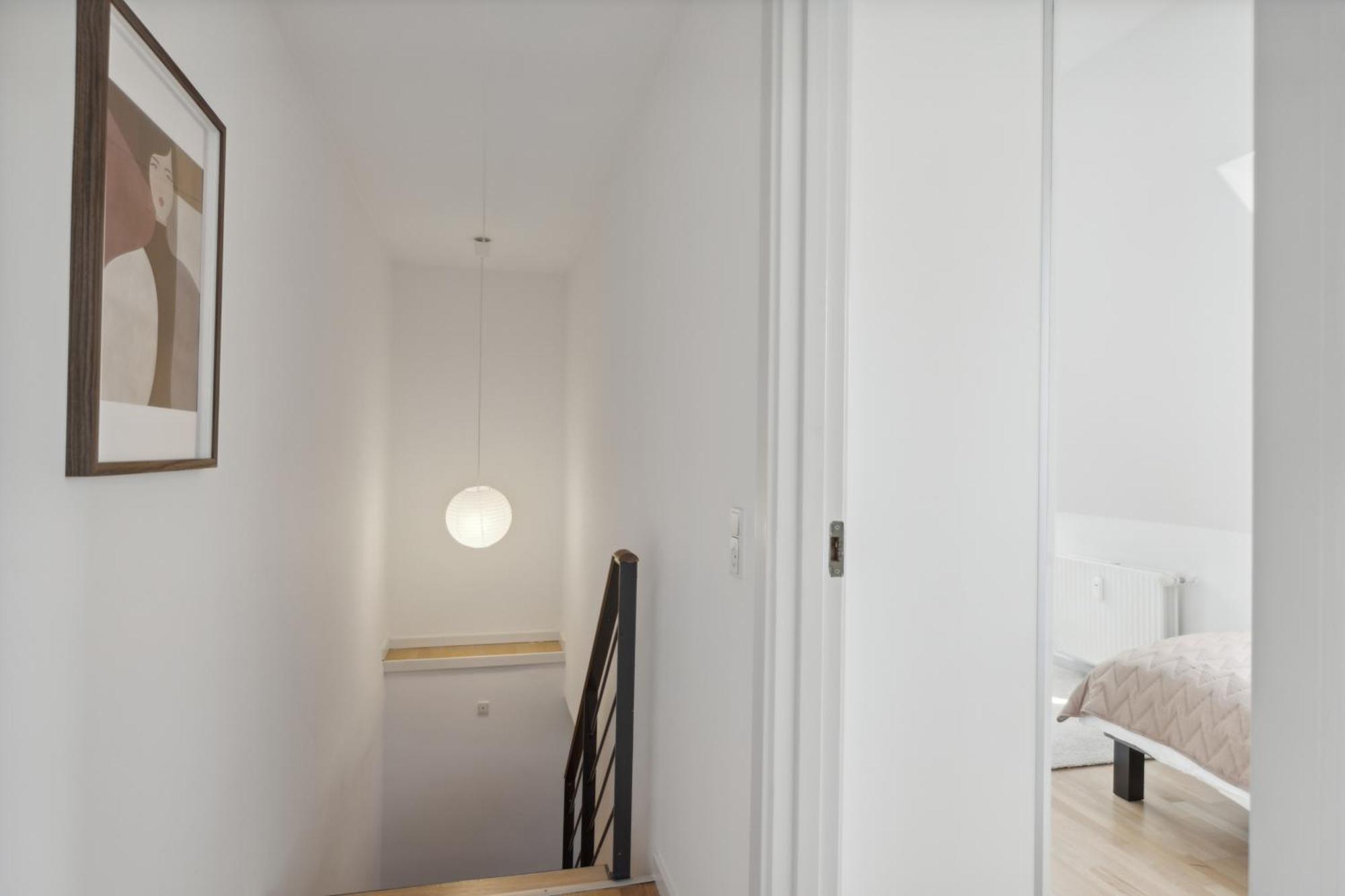 Apartment 2br -luxury 300 M From Magasin *