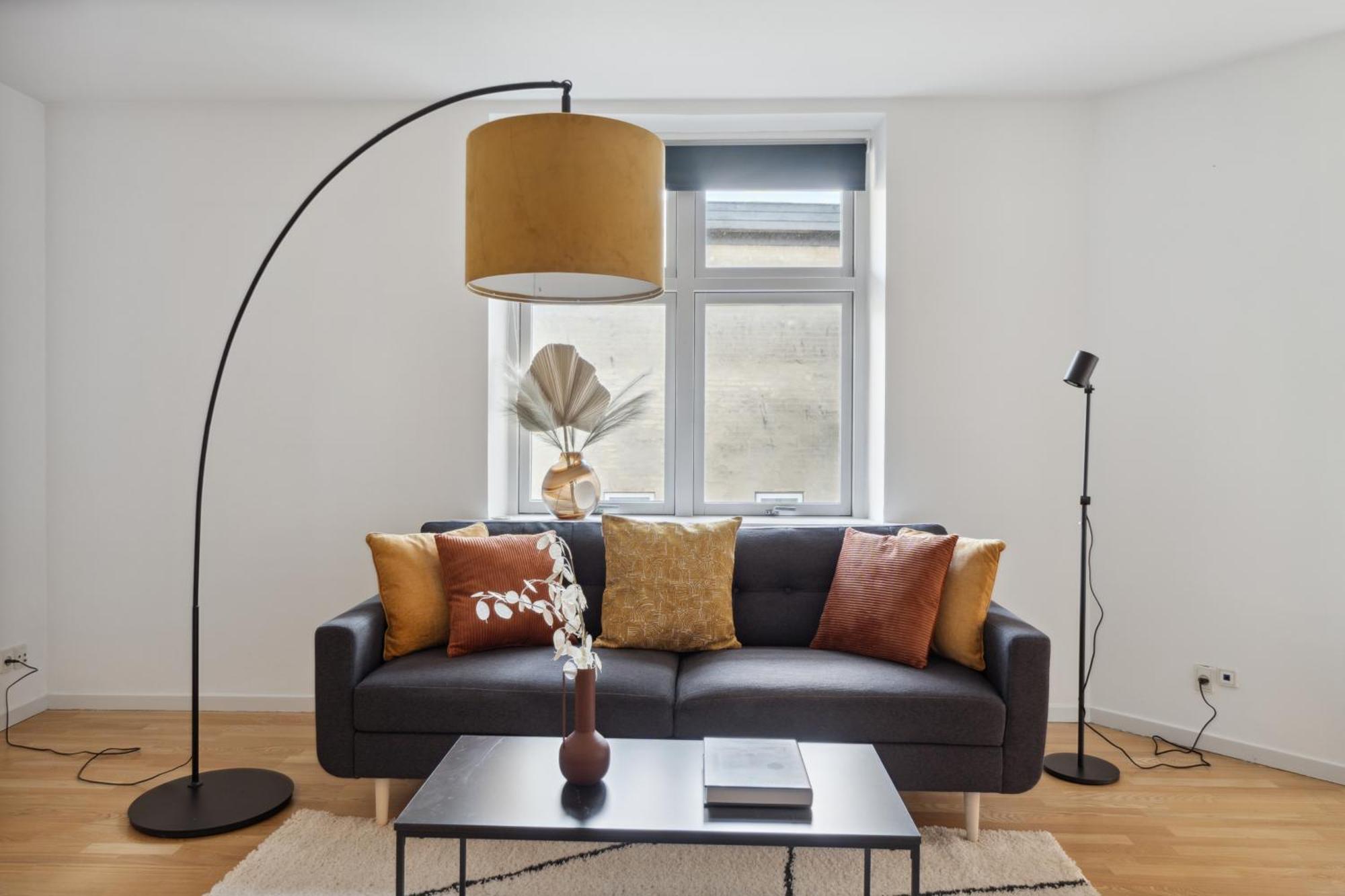 2br -luxury 300 M From Magasin *